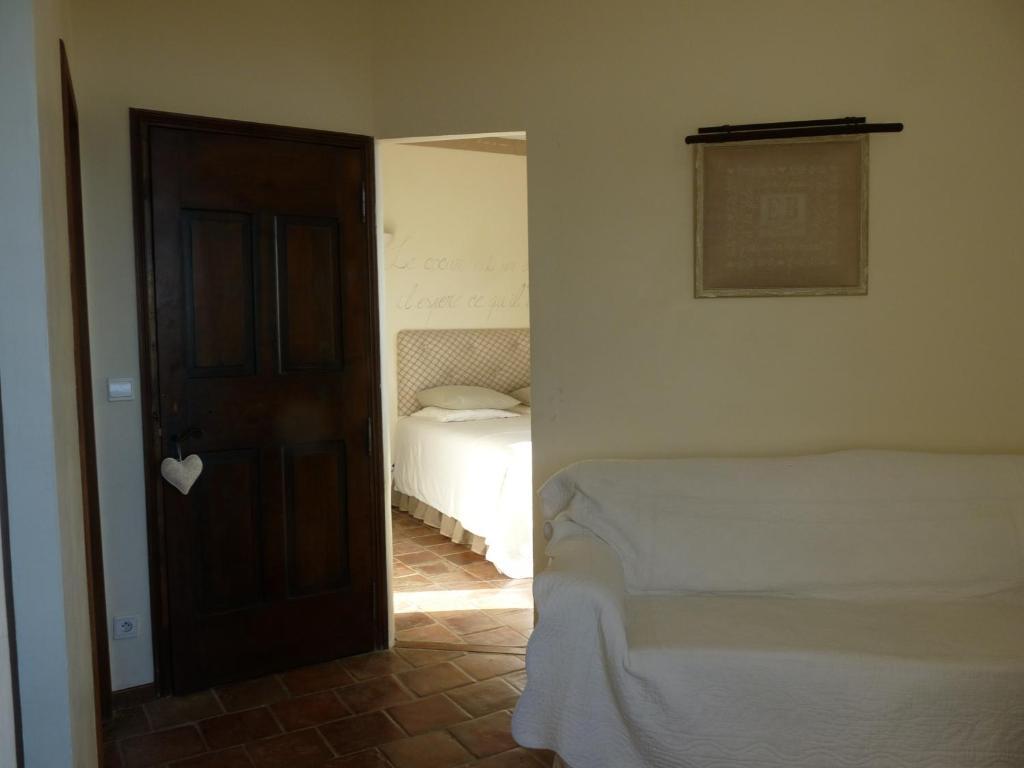 La Maison D'Isabelle Bed and Breakfast Teyran Quarto foto